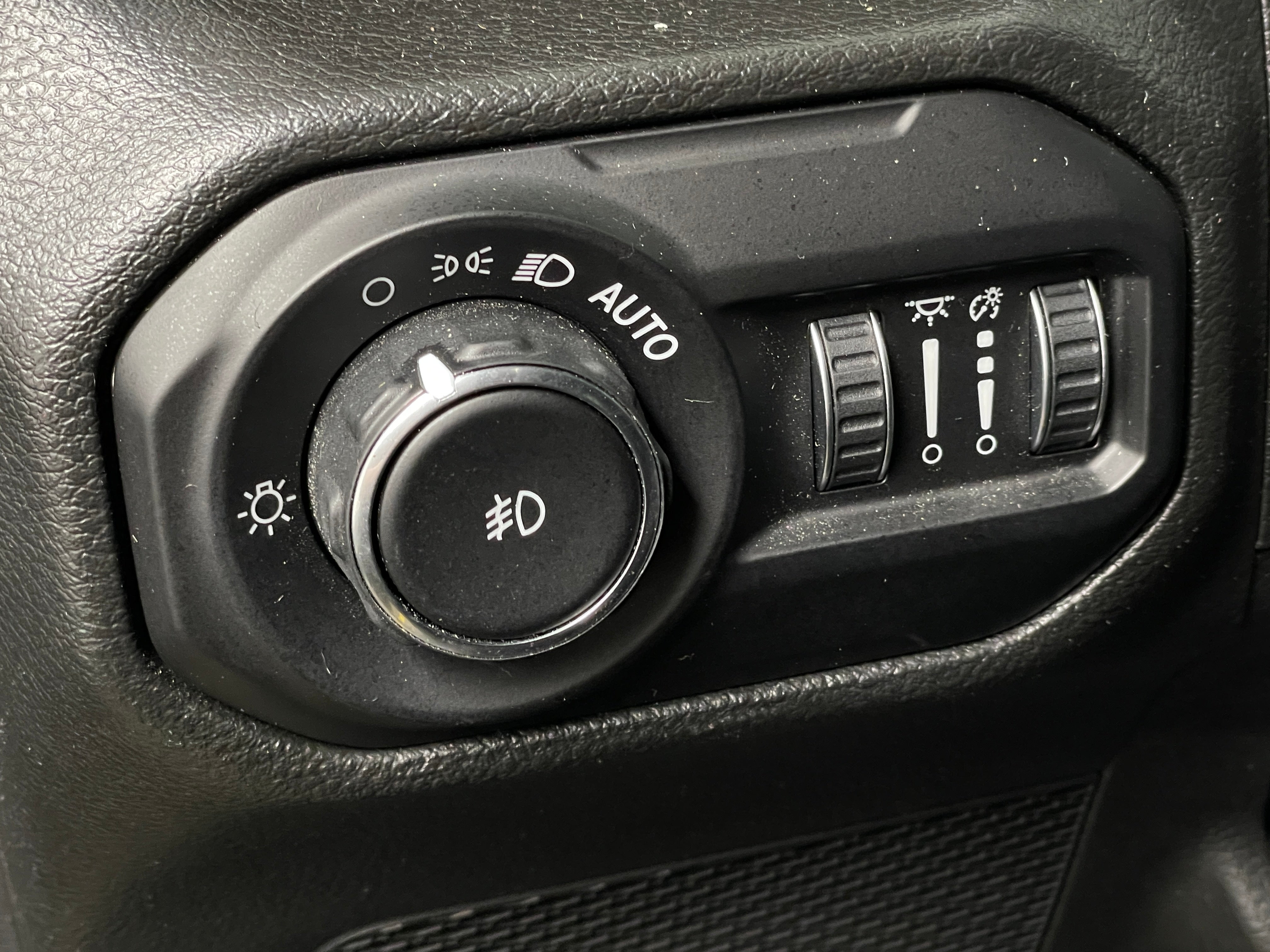 jeep wrangler unlimited 2022 1C4HJXDNXNW163385 image jeep wrangler unlimited 2022 1C4HJXDNXNW163385 image